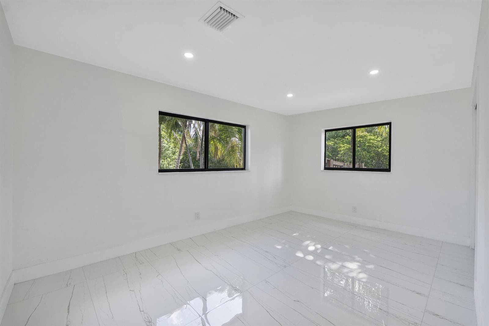 3030 ARTHUR Street photo 21