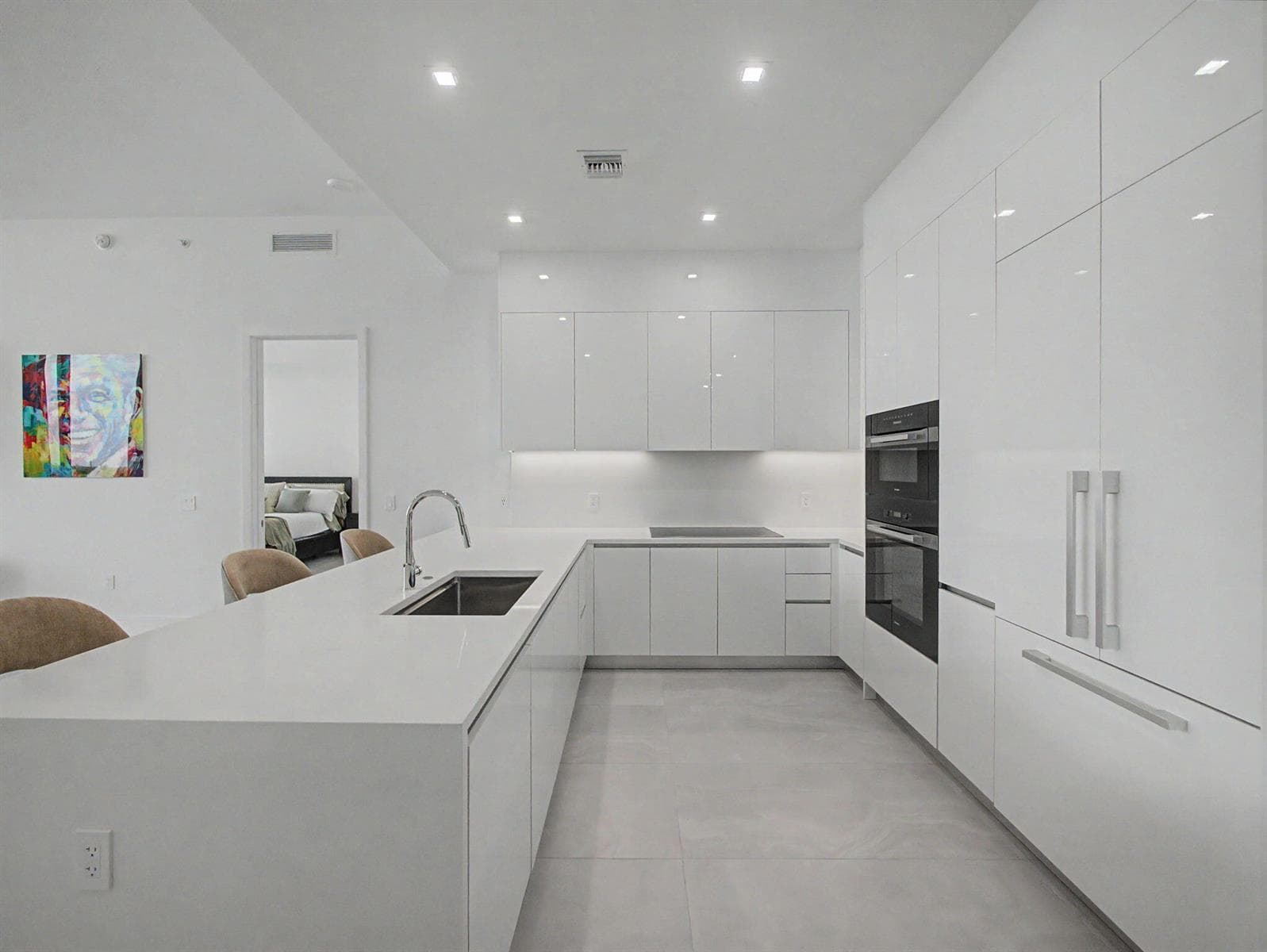 220 Lake Shore Drive 621 photo 23