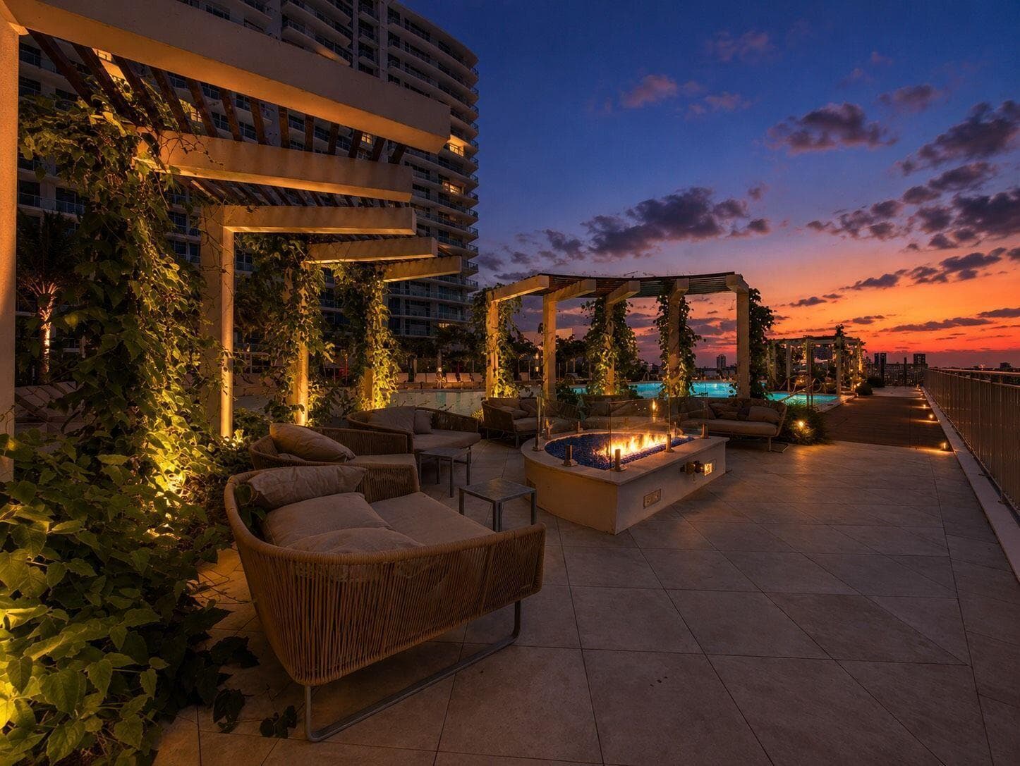 220 Lake Shore Drive 621 photo 2