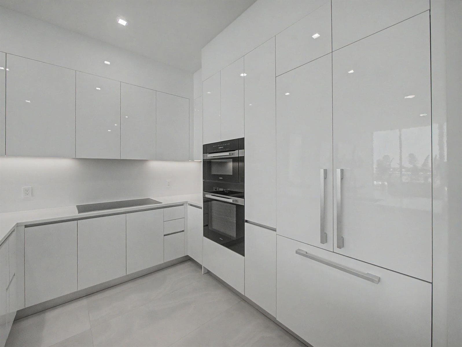 220 Lake Shore Drive 621 photo 22