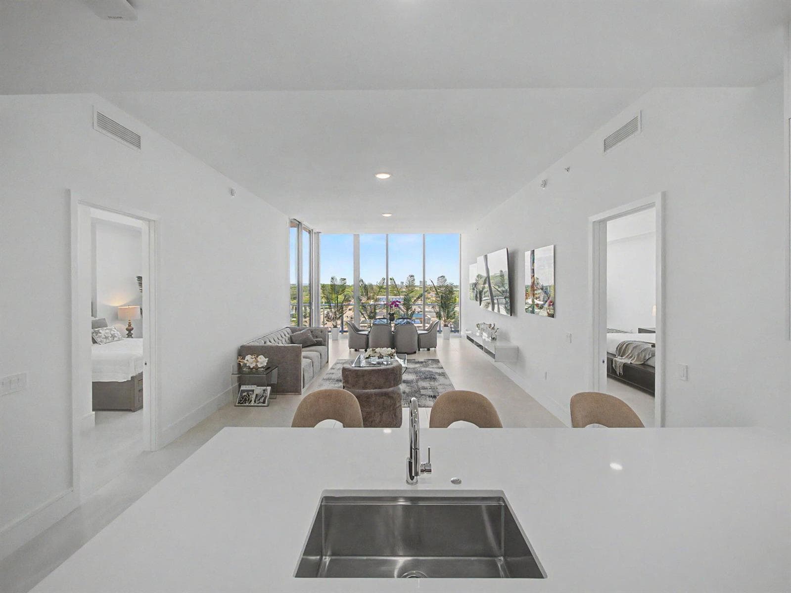 220 Lake Shore Drive 621 photo 7