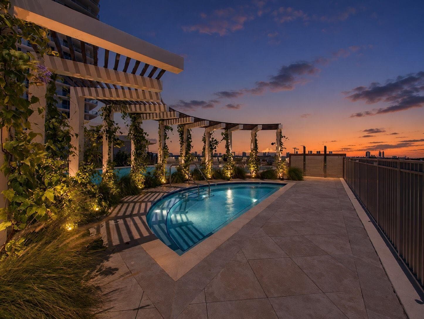 220 Lake Shore Drive 621 photo 3