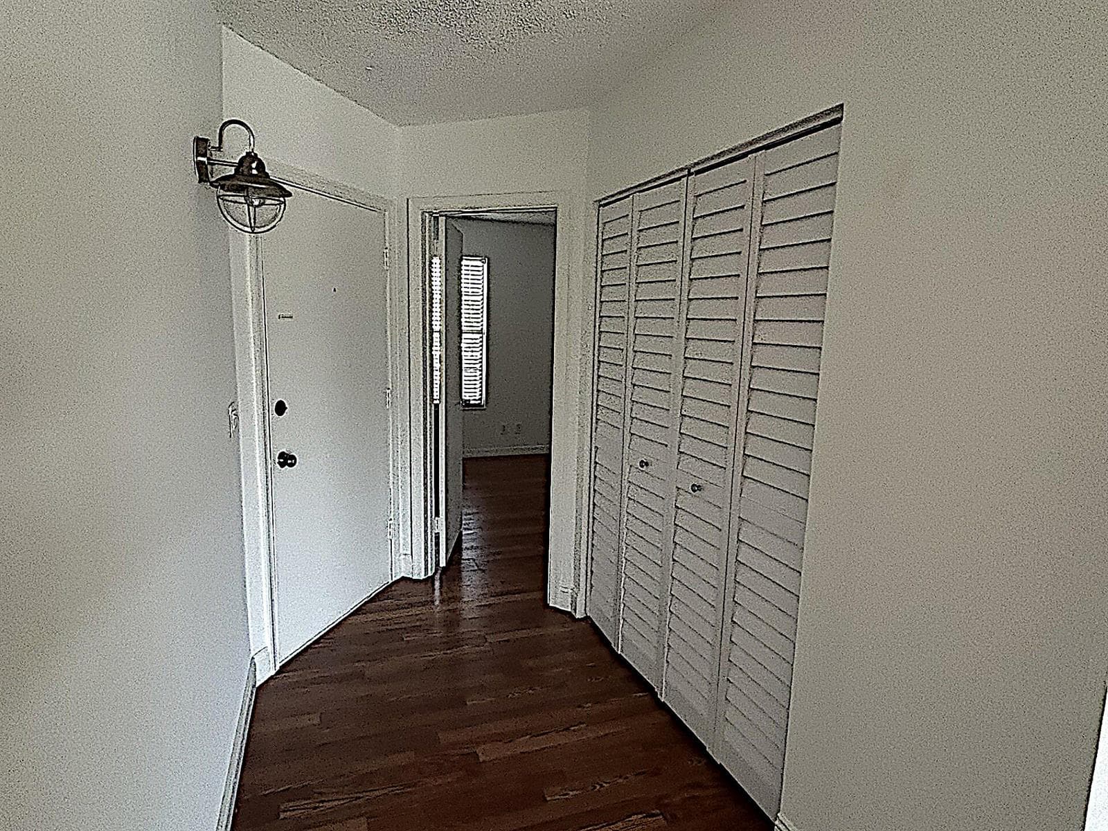 342 Southwind Drive 203 photo 4