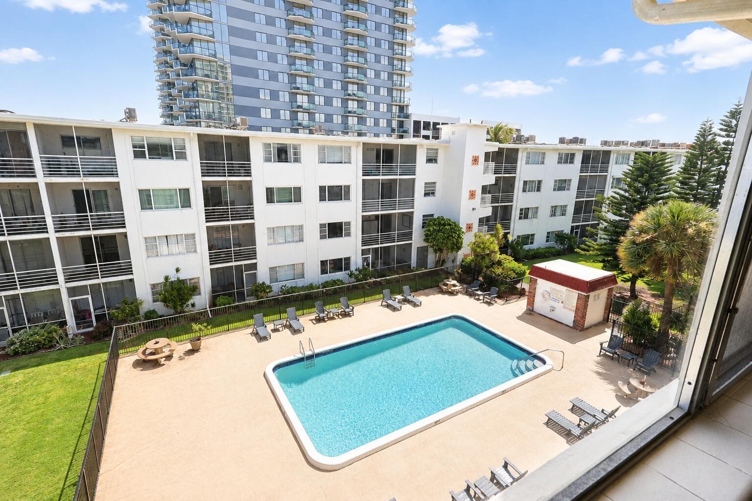4500 N FLAGLER Drive B21 photo 16