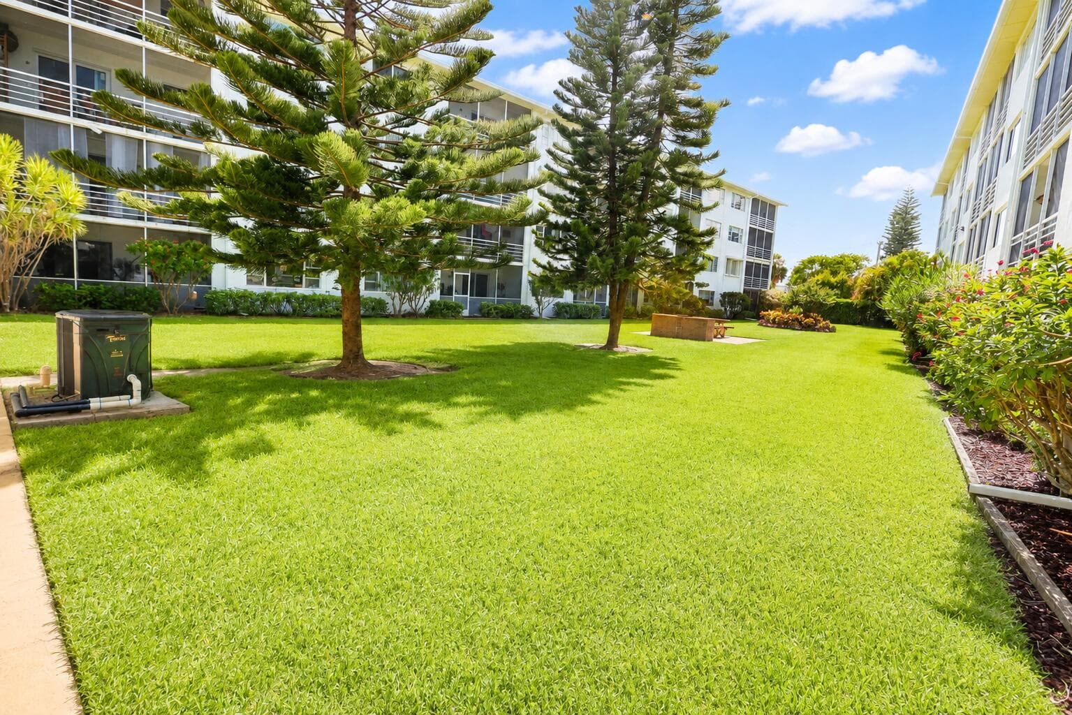 4500 N FLAGLER Drive B21 photo 12