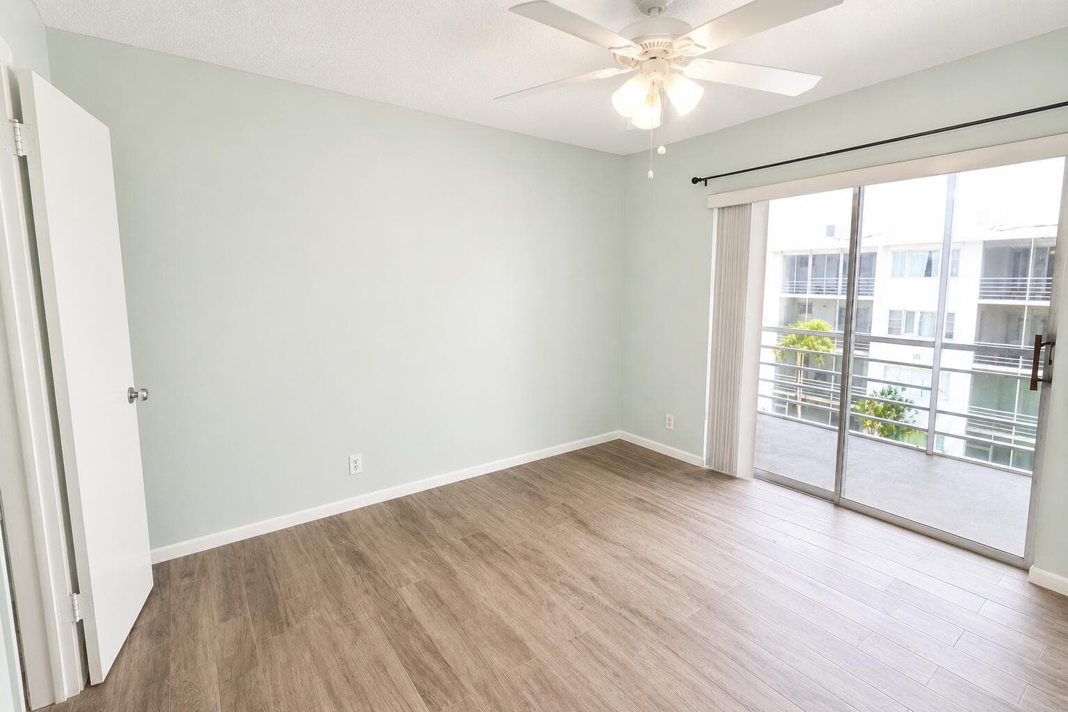4500 N FLAGLER Drive B21 photo 10