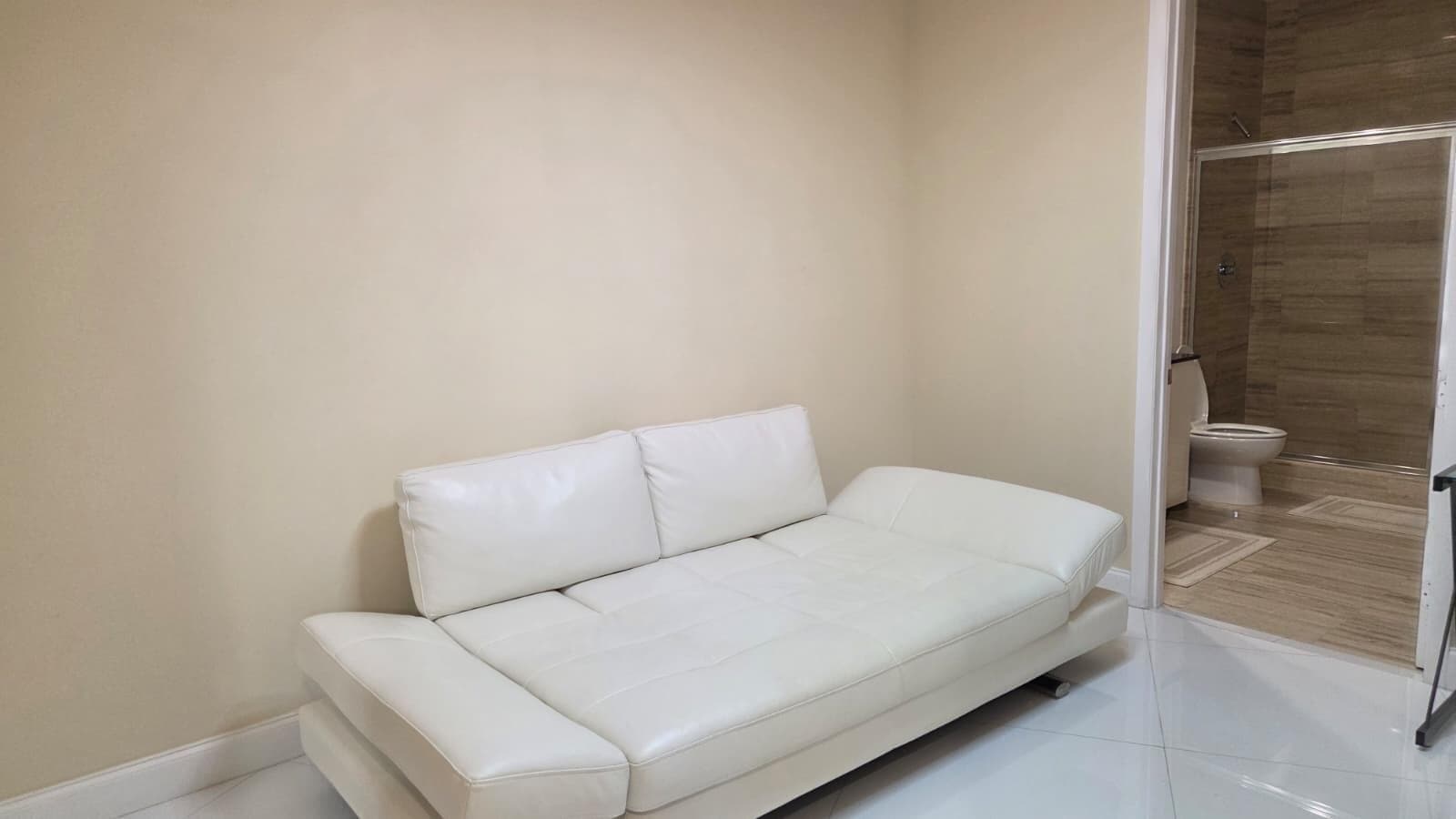 15811 COLLINS Avenue 3807 photo 7