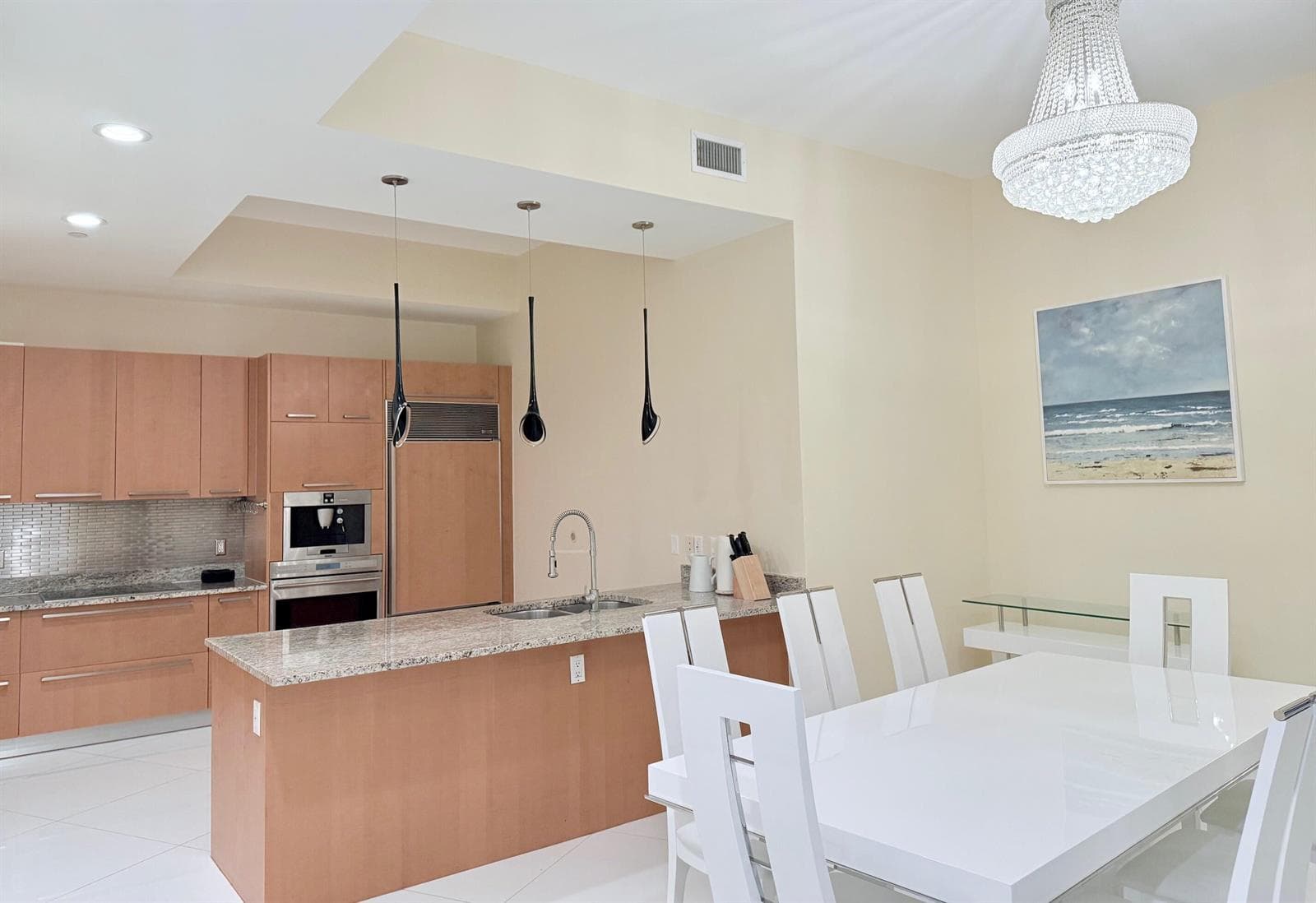 15811 COLLINS Avenue 3807 photo 11