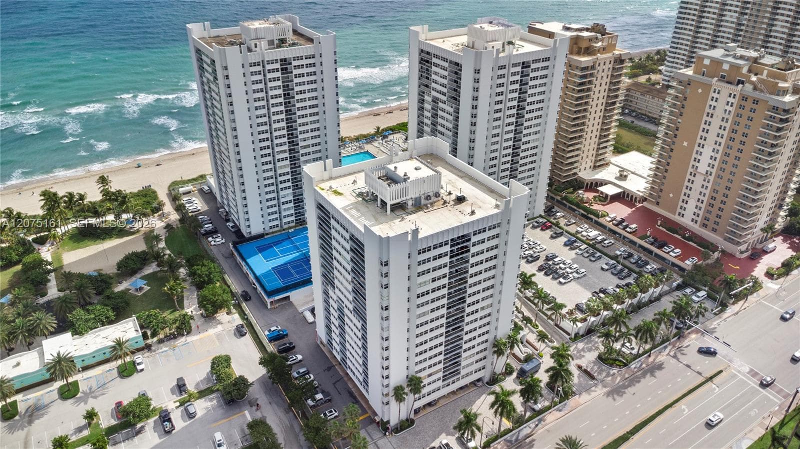 1880 S Ocean Dr TS106 photo 3