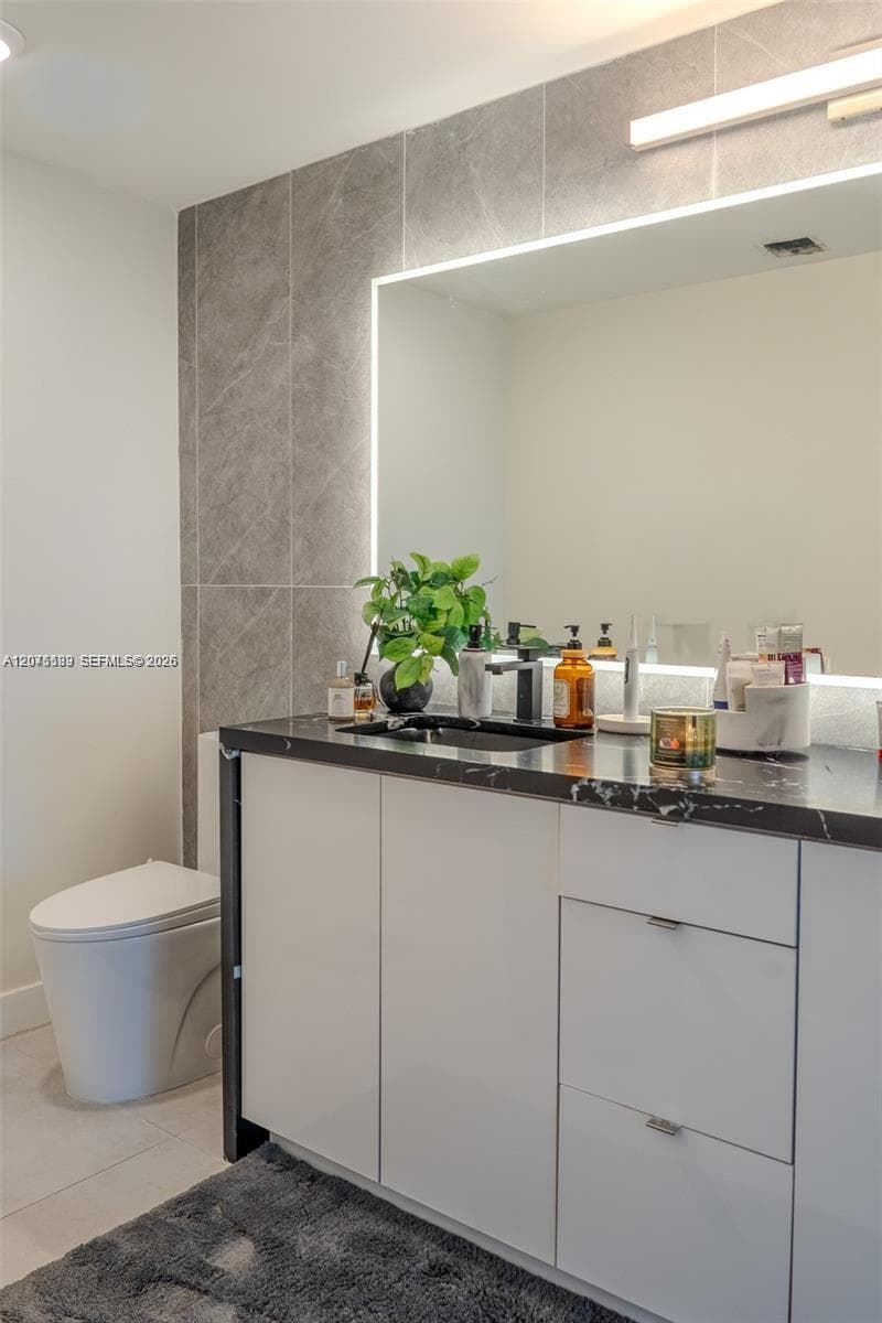 90 SW 3RD STREET 3703-1 photo 7