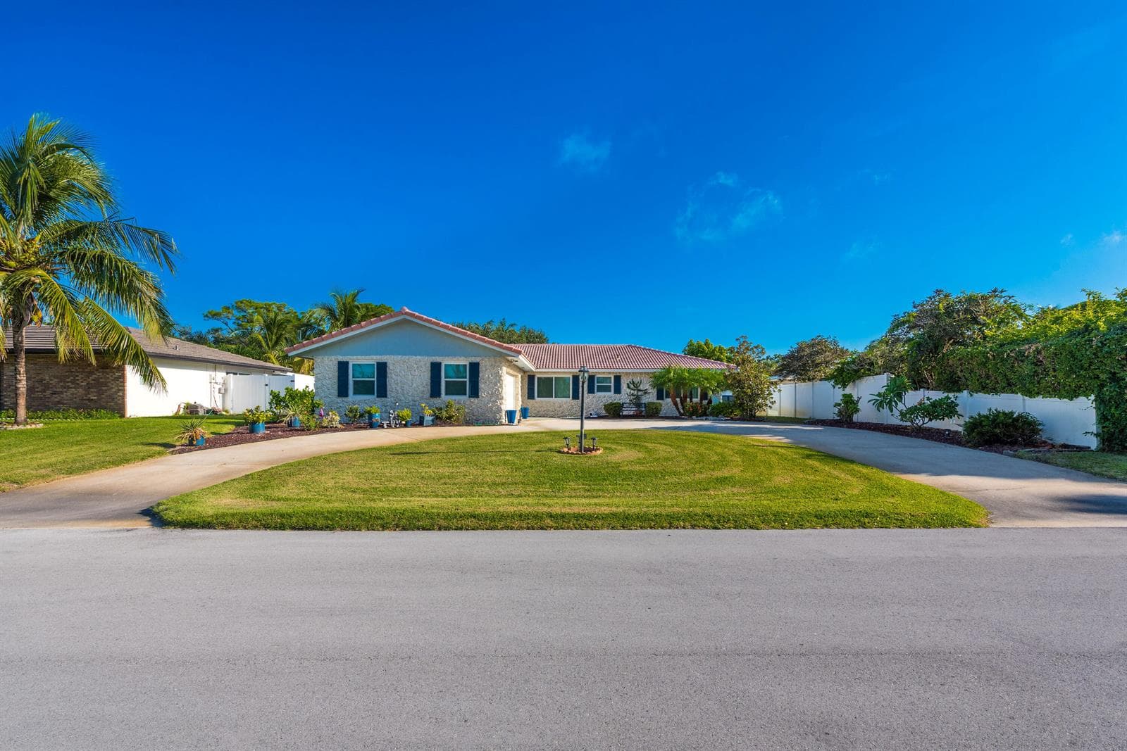 1315 SW 25TH Avenue photo 3