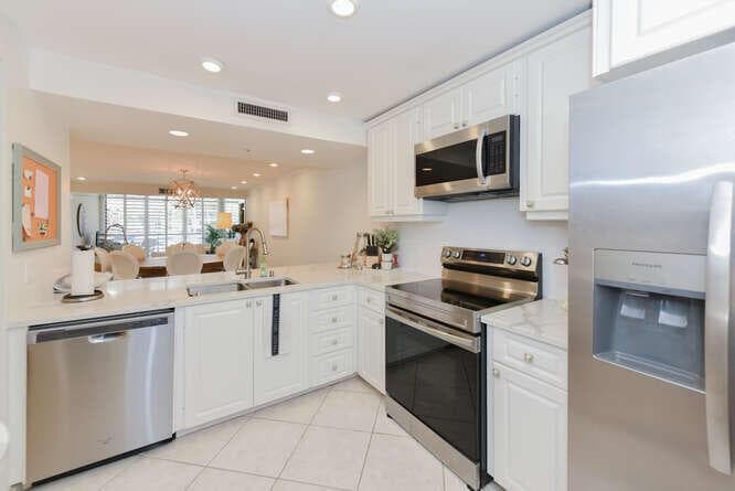 2301 Marina Isle Way 203 photo 2