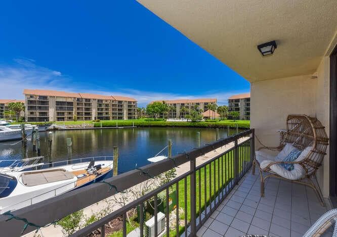 2301 Marina Isle Way 203 photo 4