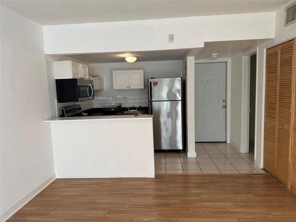 101 SE 6TH Avenue 11 photo 4