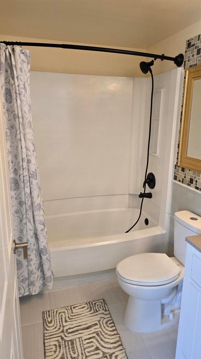 118 CAMBRIDGE Lane photo 18