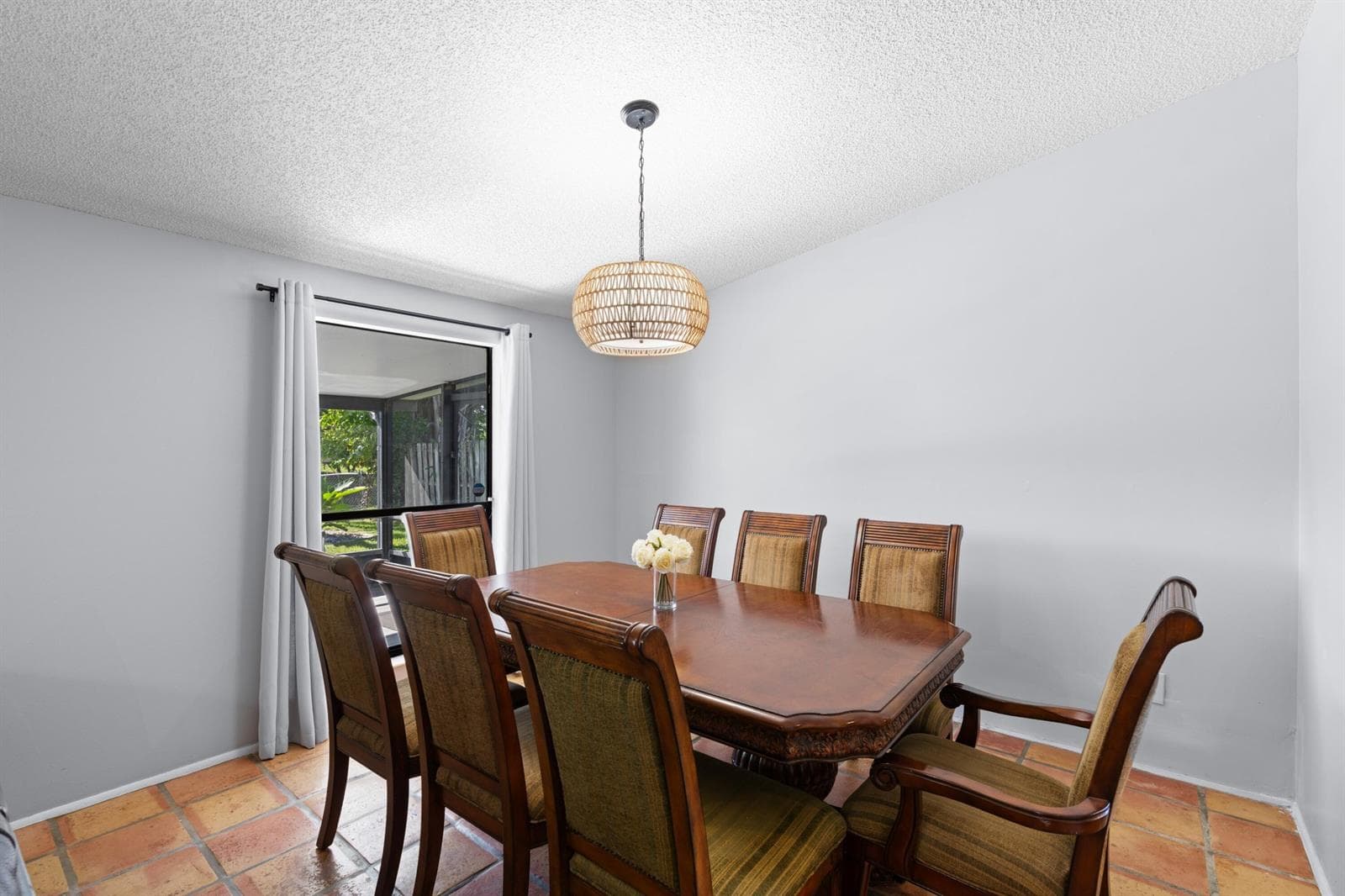 108 Cambridge Lane photo 12