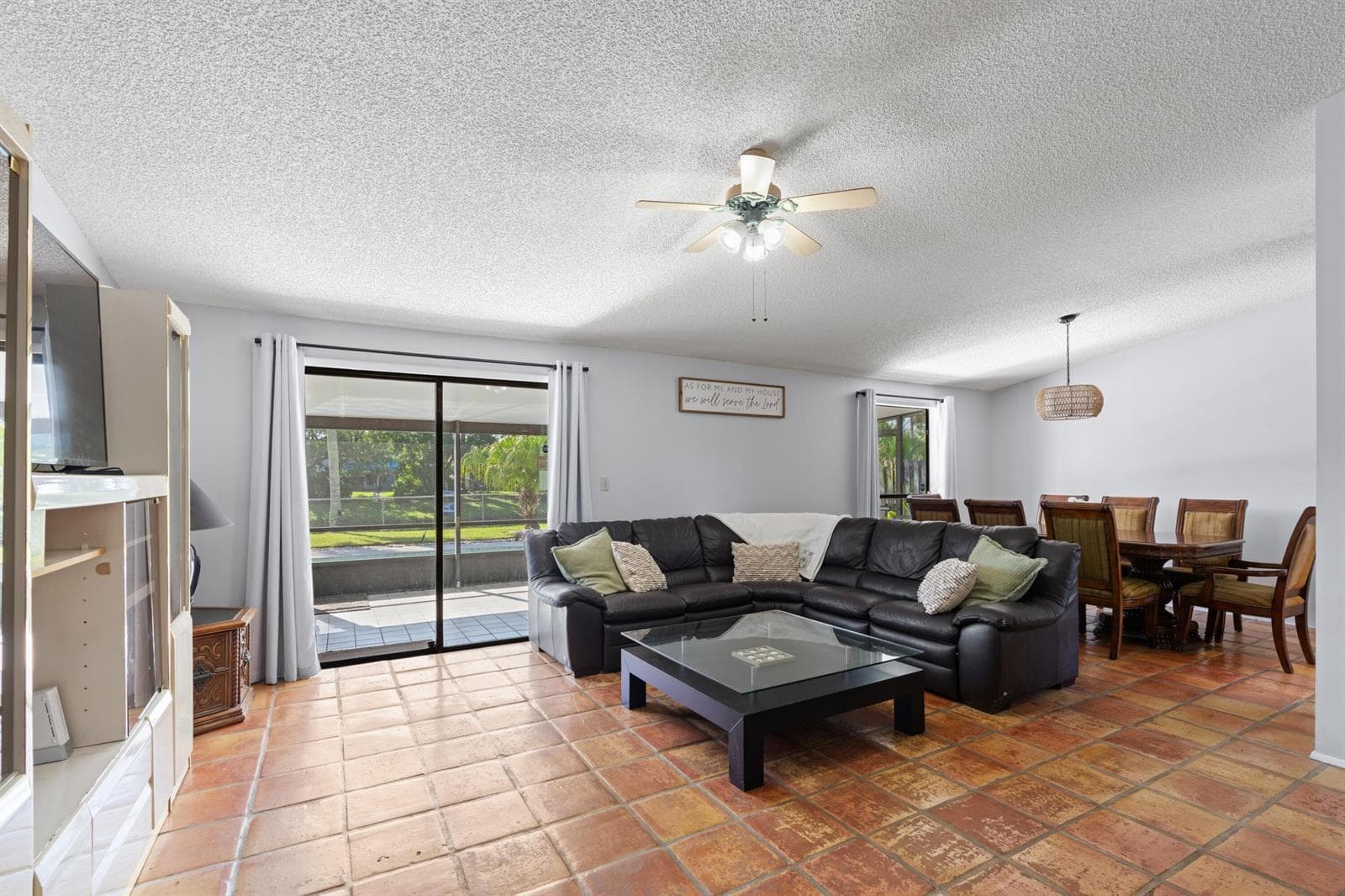 108 Cambridge Lane photo 11