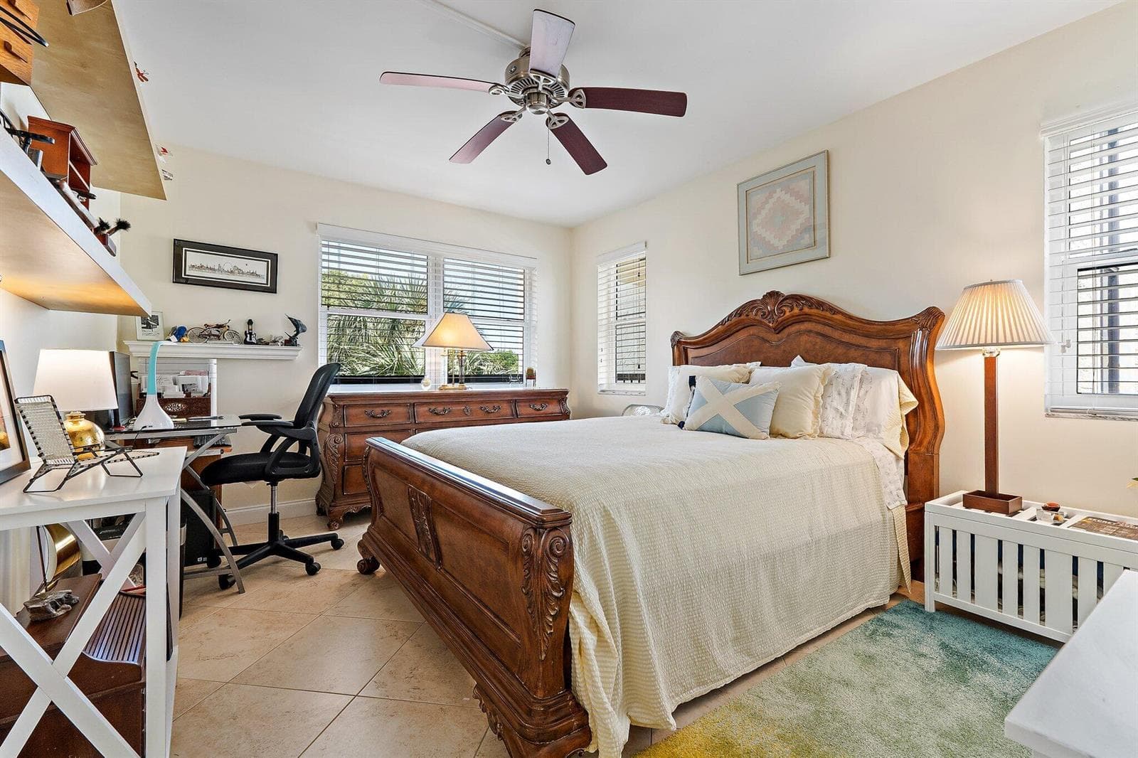 374 Golfview Road 405 photo 12