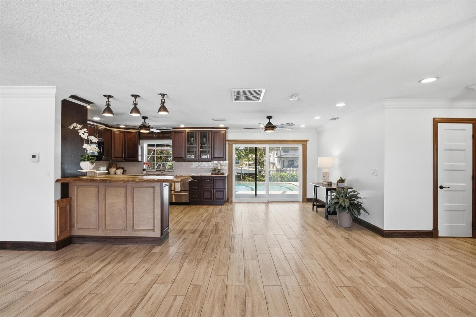 1603 SW SEAGULL Way photo 6