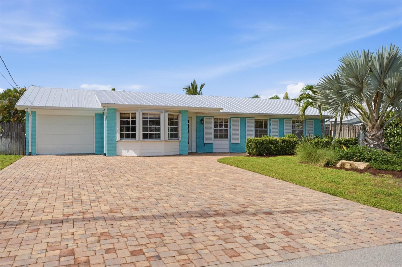 1603 SW SEAGULL Way photo 1