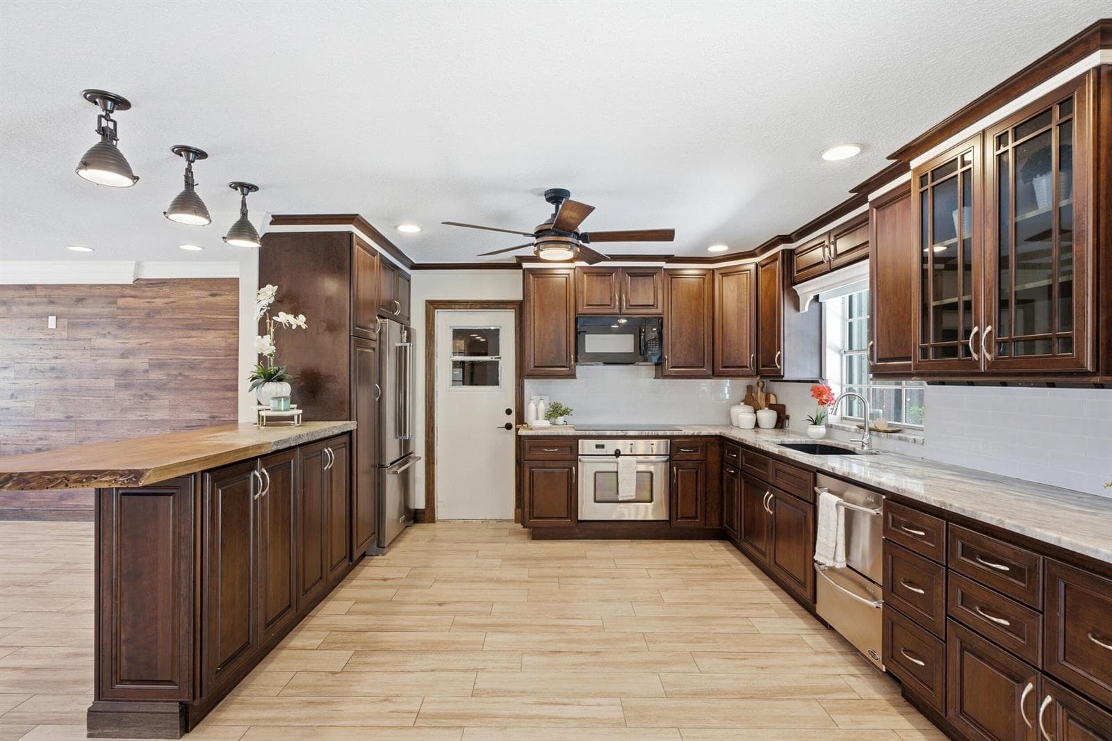 1603 SW SEAGULL Way photo 4