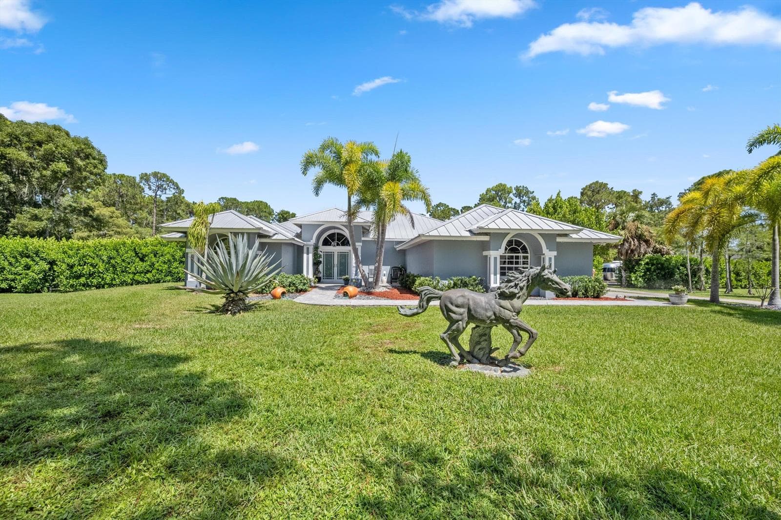 2558 Palm Deer Drive photo 1