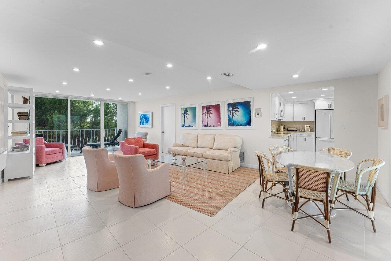 2774 S Ocean Boulevard 409 photo 3