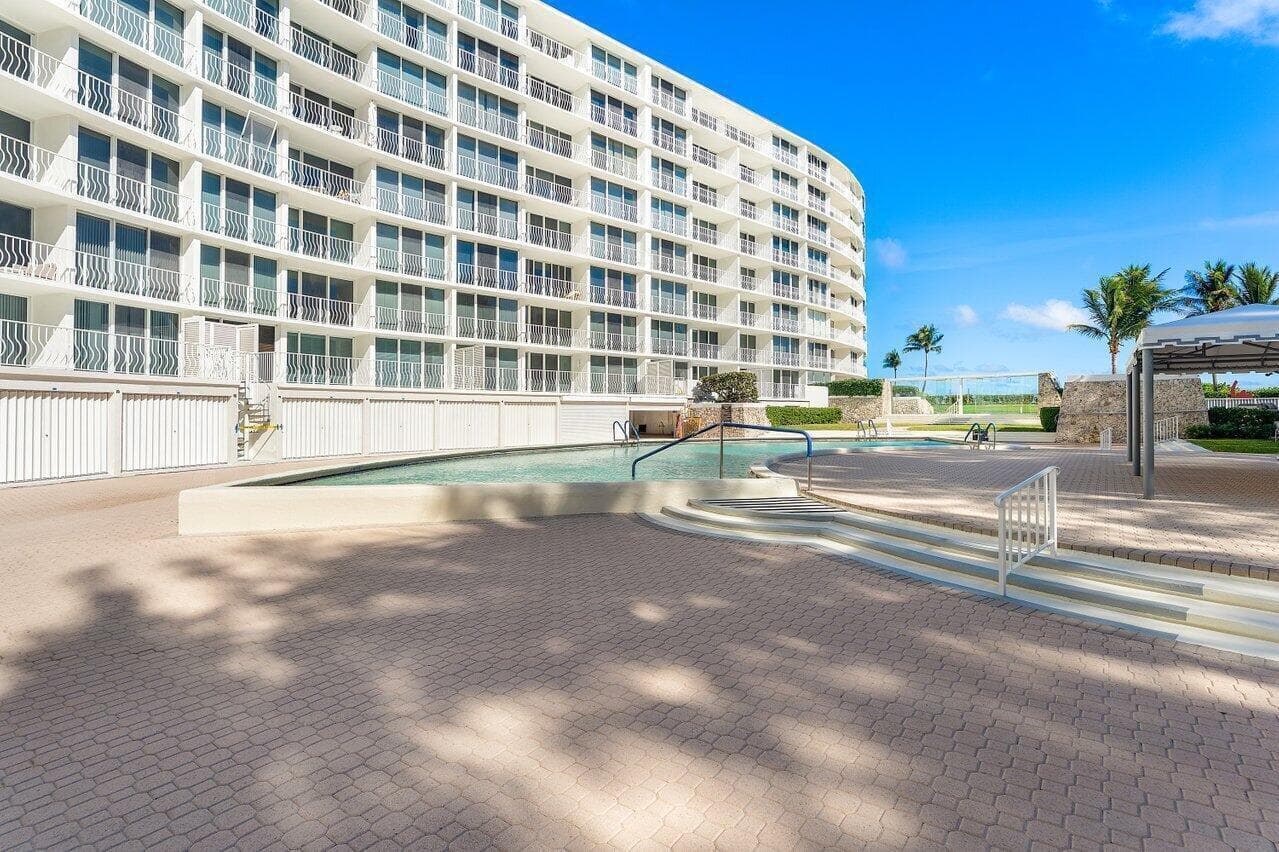 2774 S Ocean Boulevard 409 photo 20