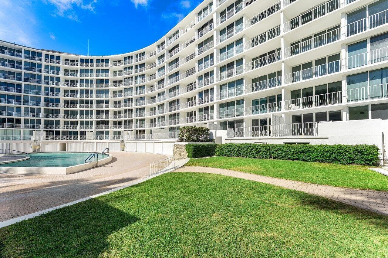 2774 S Ocean Boulevard 409 photo 19