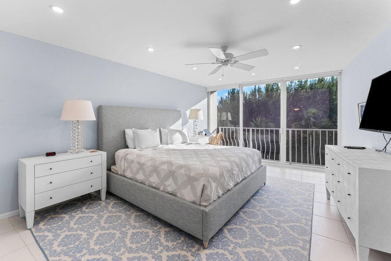 2774 S Ocean Boulevard 409 photo 8
