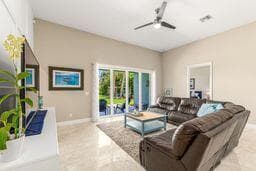 2070 NW PINE TREE Way photo 10