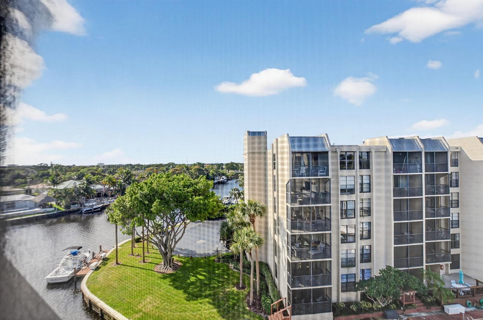 20 Royal Palm Way 602 photo 2