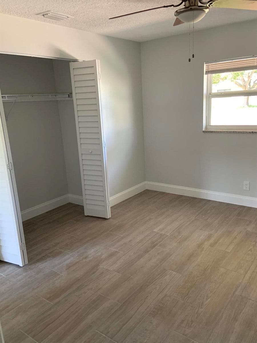 3329 Grove Road photo 7