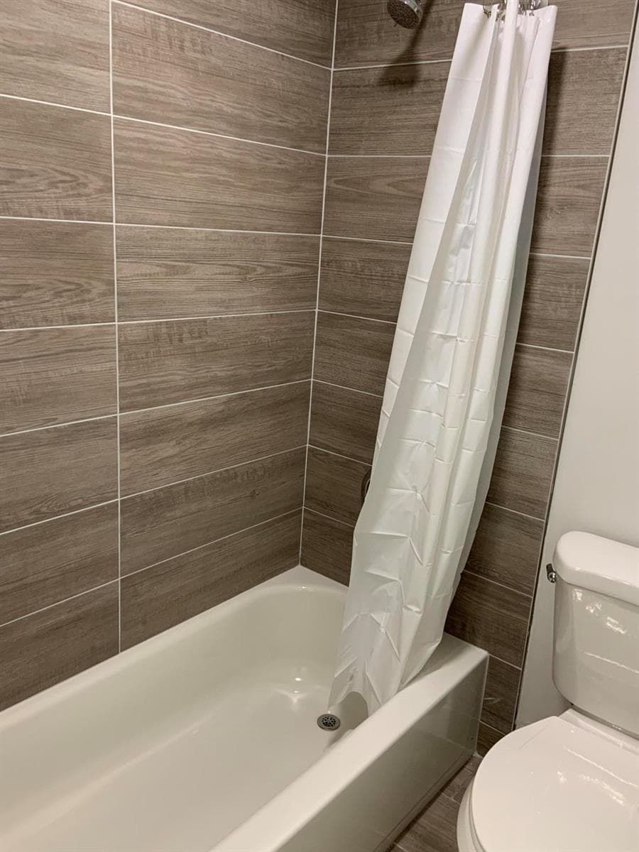3329 Grove Road photo 4