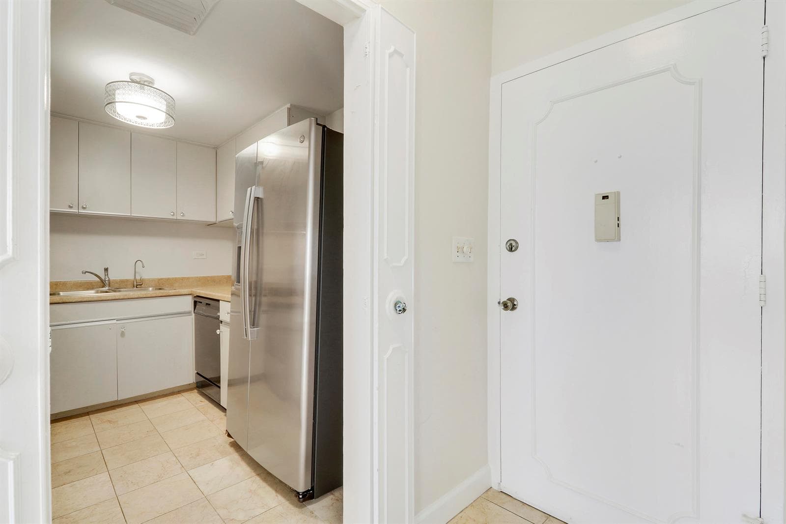 2800 N FLAGLER Drive 815 photo 6