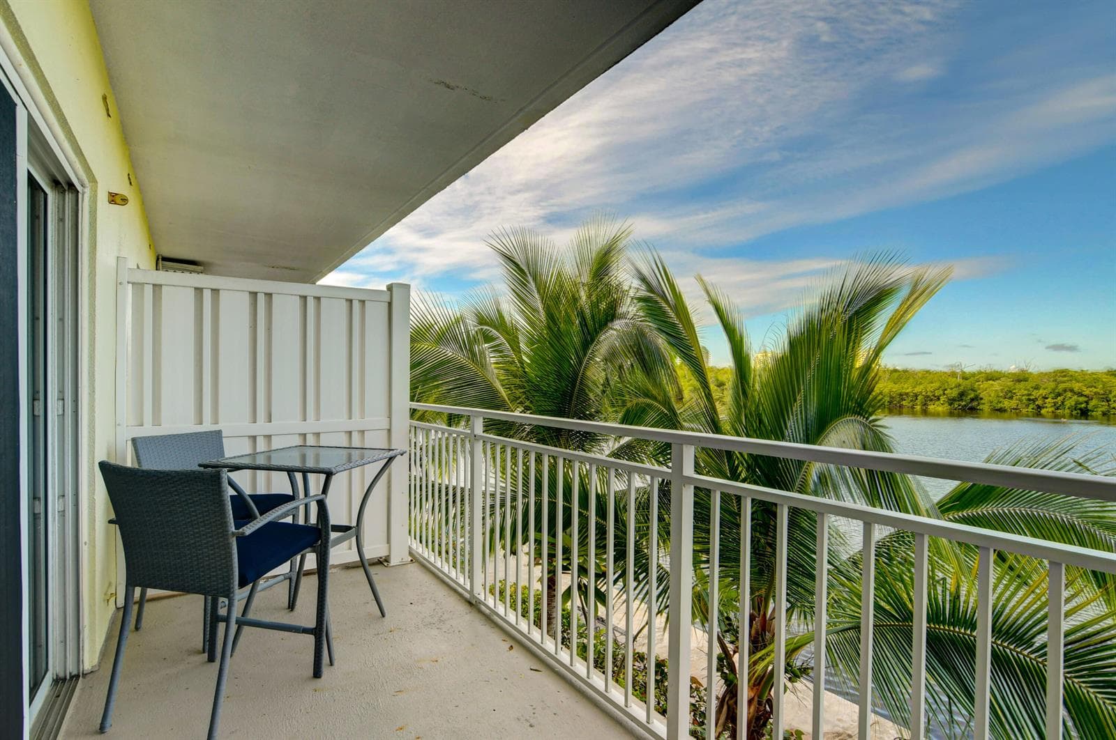 6520 N Ocean Boulevard photo 3