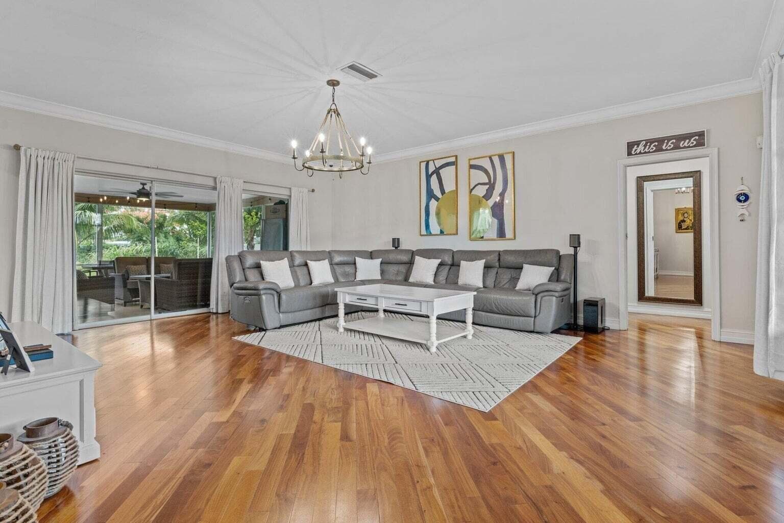 3929 LOWSON Boulevard photo 3