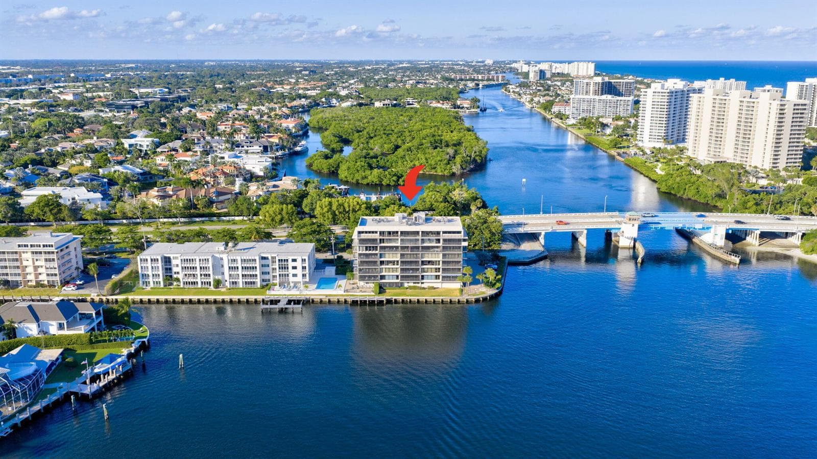 900 NE SPANISH RIVER Boulevard 2w photo 4