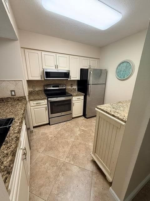 1035 LAKE SHORE Drive 103 photo 3