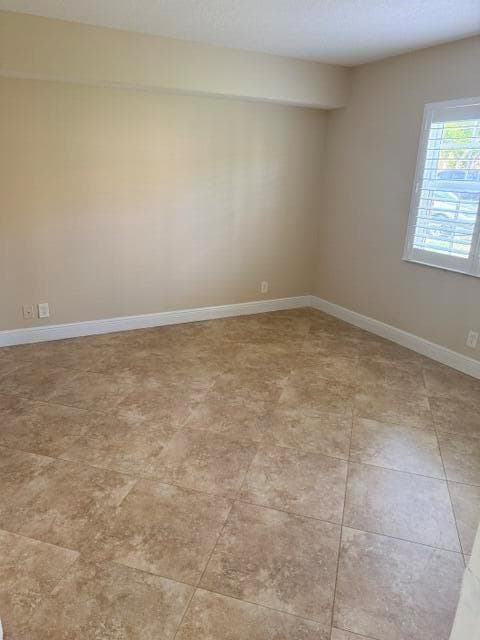 1035 LAKE SHORE Drive 103 photo 9