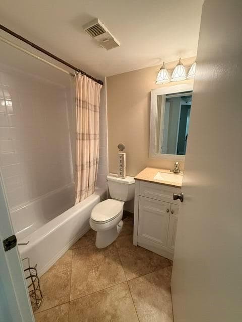 1035 LAKE SHORE Drive 103 photo 15