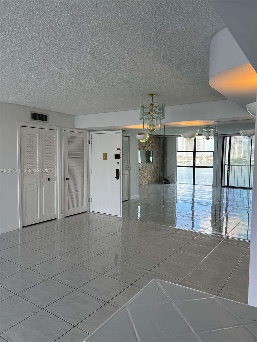 17500 N Bay Rd S907 photo 11