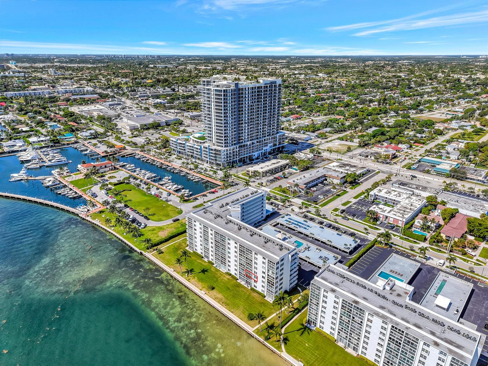 301 LAKE SHORE Drive 302 photo 4