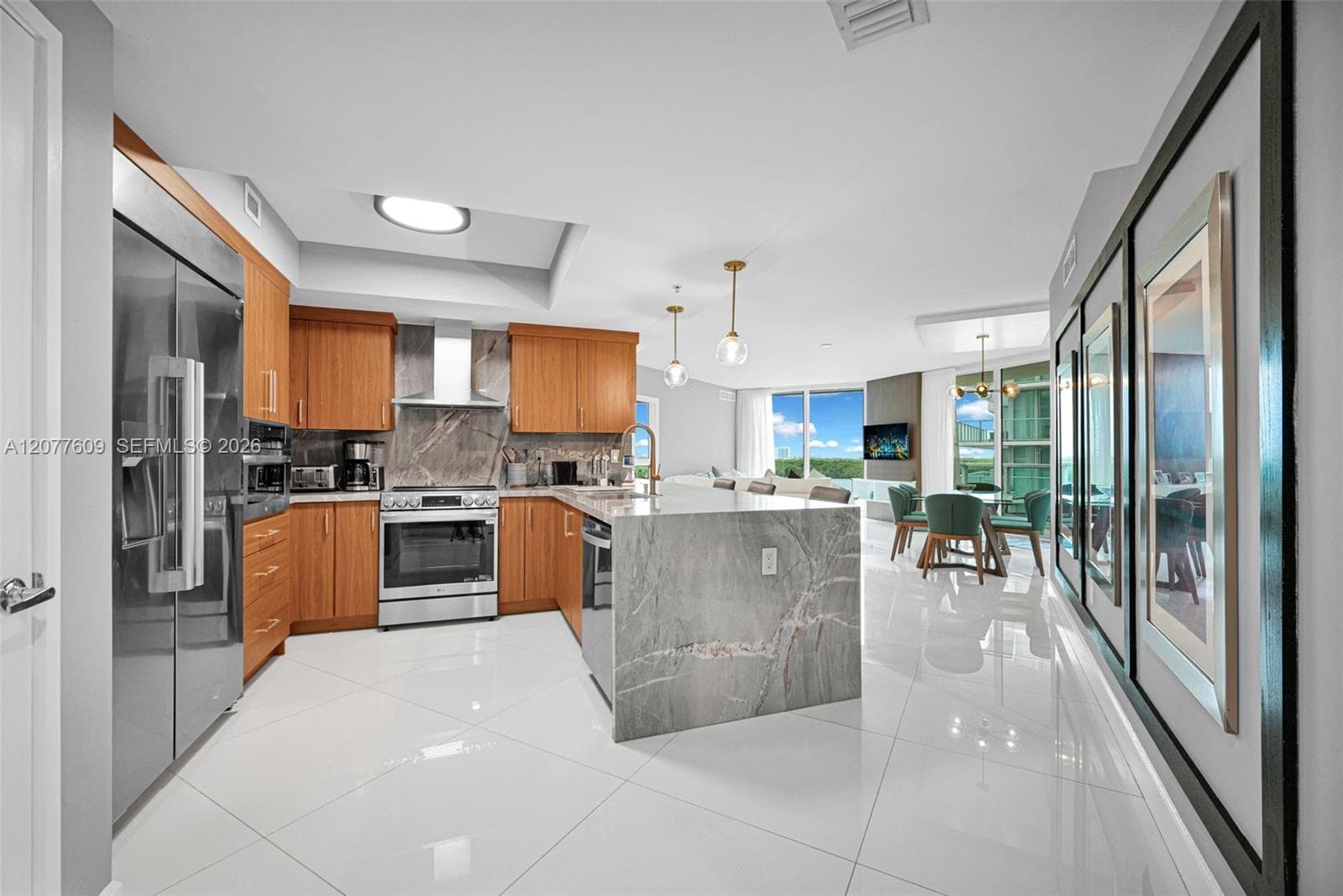 250 Sunny Isles Blvd 3-804 photo 2