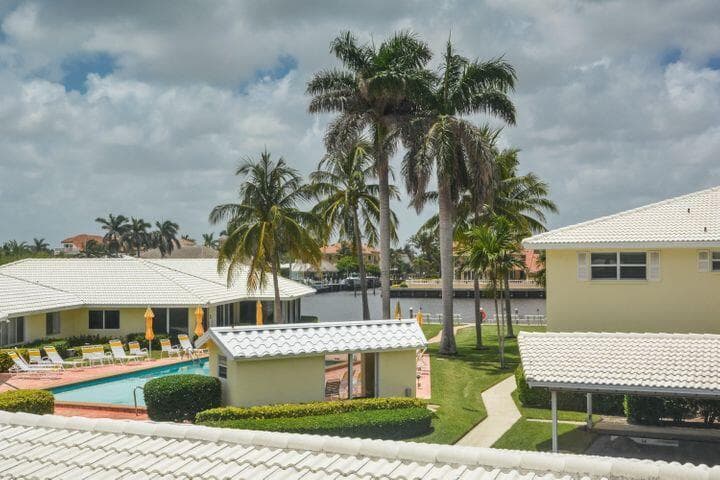 1920 S OCEAN Boulevard 10 photo 18