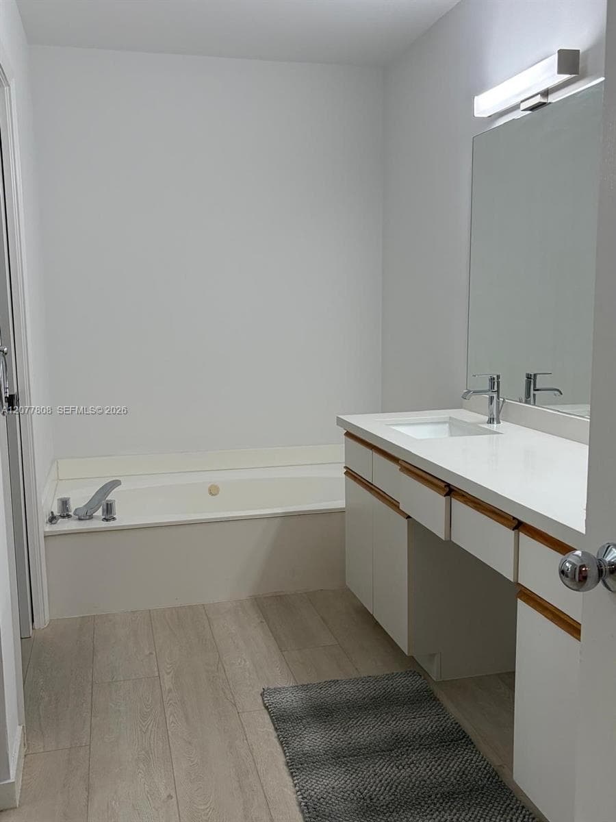 3530 Mystic Pointe Dr 3207 photo 15