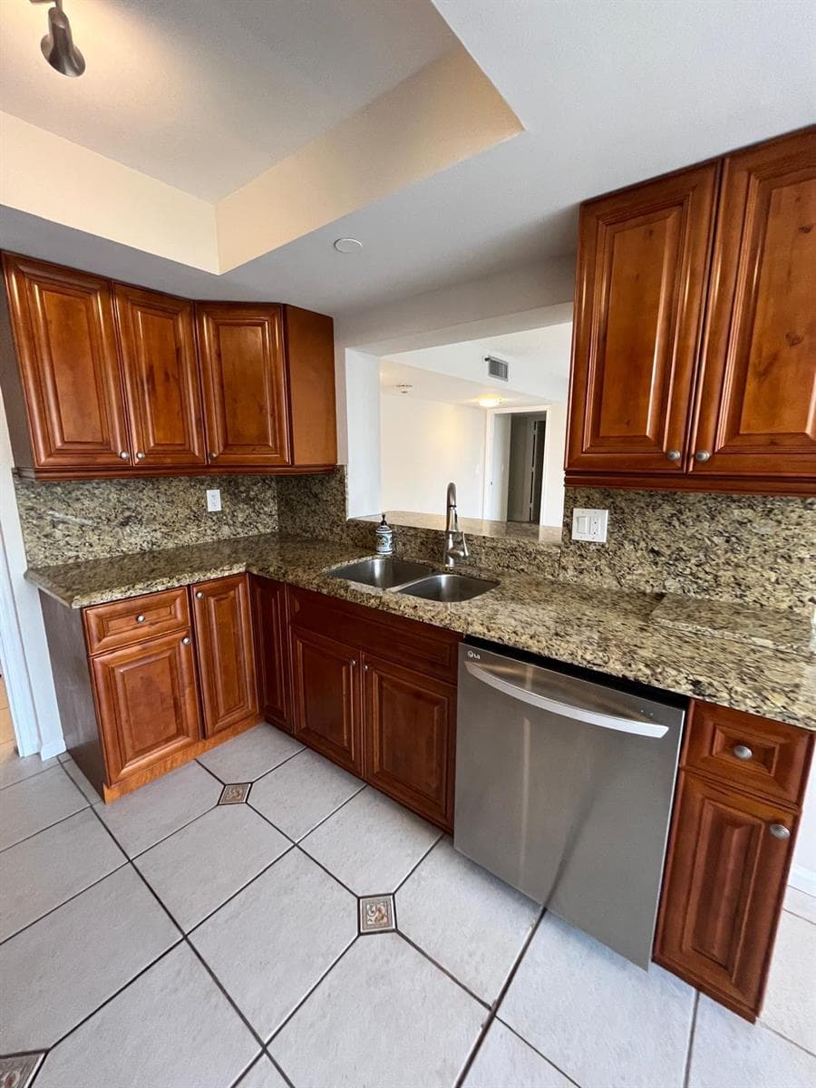 3555 S OCEAN Boulevard 411 photo 4