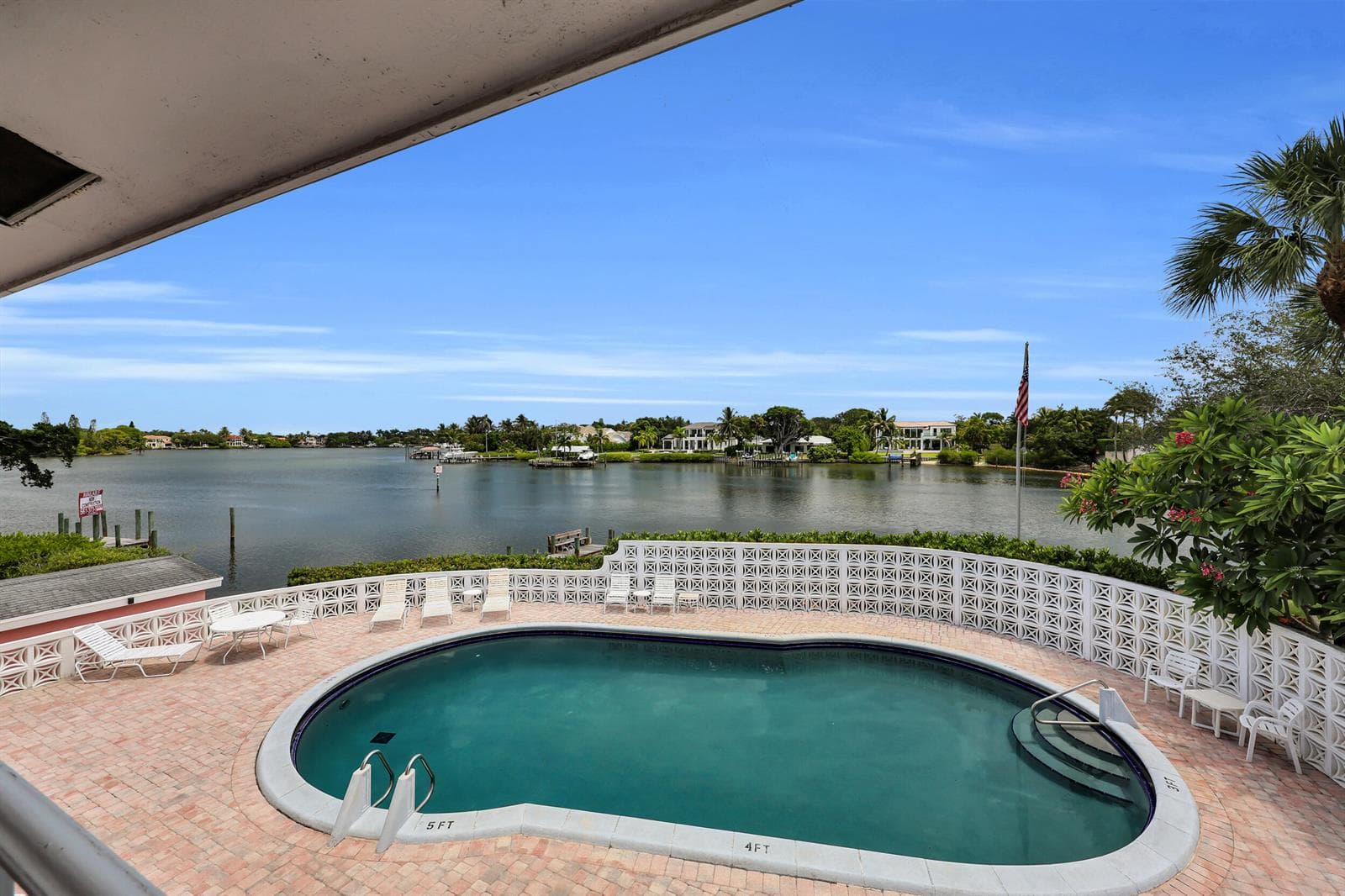 475 Tequesta Drive 16 photo 23