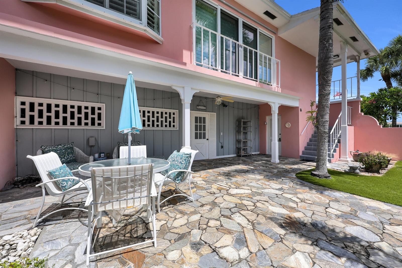 475 Tequesta Drive 16 photo 2