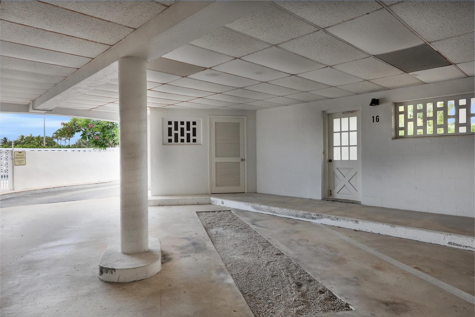 475 Tequesta Drive 16 photo 22